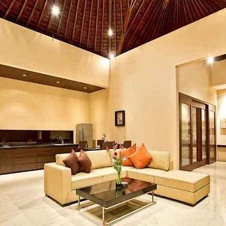 Arsa Villa Bali Seminyak Buitenkant foto