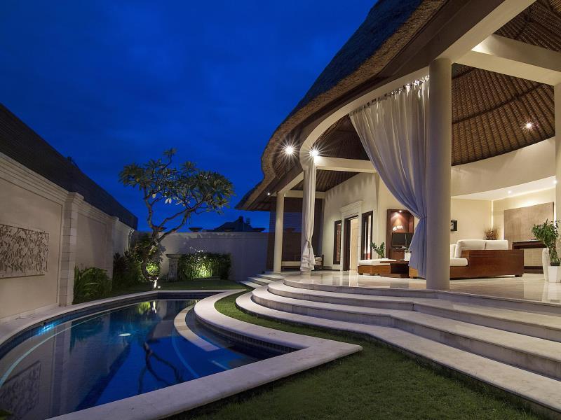 Arsa Villa Bali Seminyak Buitenkant foto