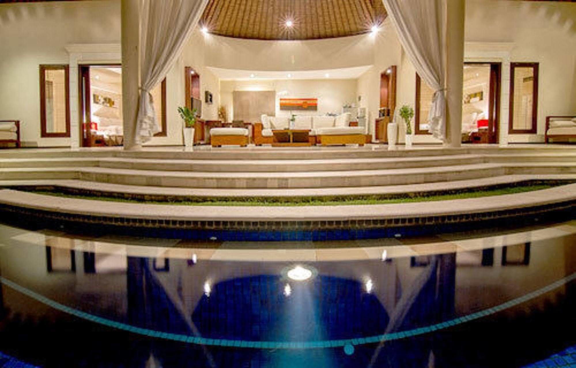 Arsa Villa Bali Seminyak Buitenkant foto