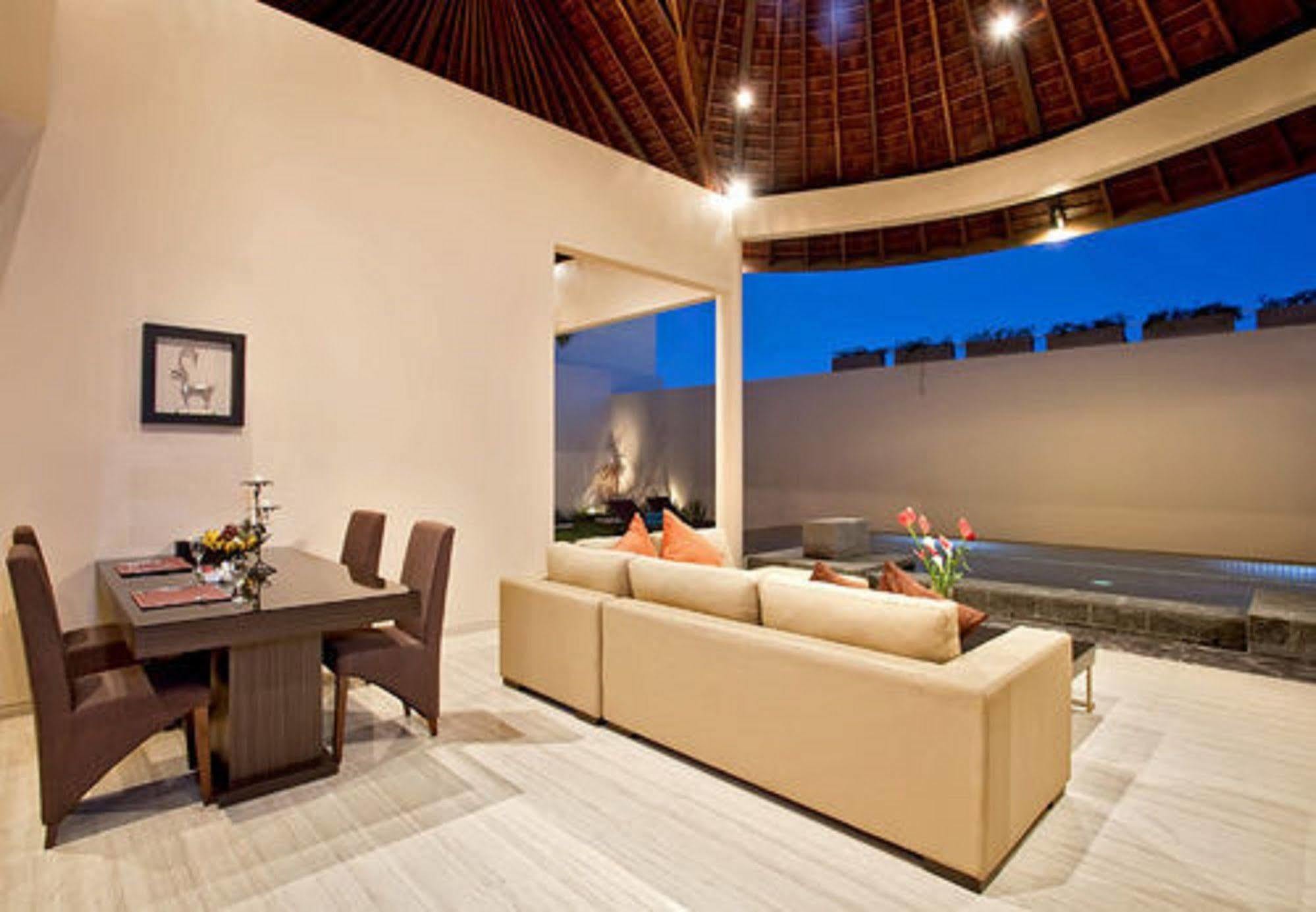 Arsa Villa Bali Seminyak Buitenkant foto